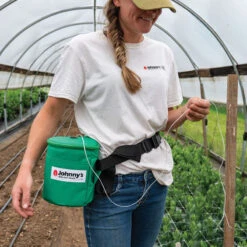 Johnny's Twine Tote -Garden Seed Shop 06256 03 johnnys twine tote