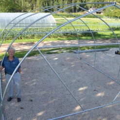 Gothic Tunnel Hoop Bender – 14' -Garden Seed Shop 07300 03 quichoopsgothistunneleliot