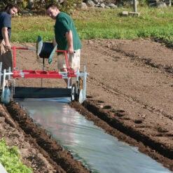 Manual Mulch Layer -Garden Seed Shop 07448 02 manualmulchlayer