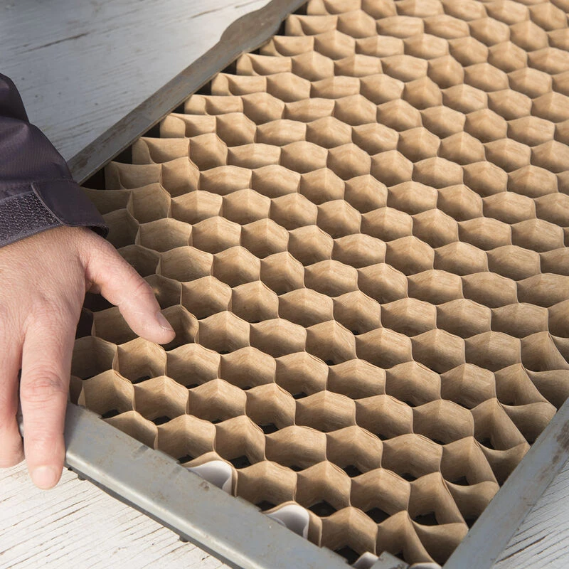 Paper Chain Pots – 6" Spacing, 75 Count 4 Paper Chain Pots – 6" Spacing, 75 Count - Image 2